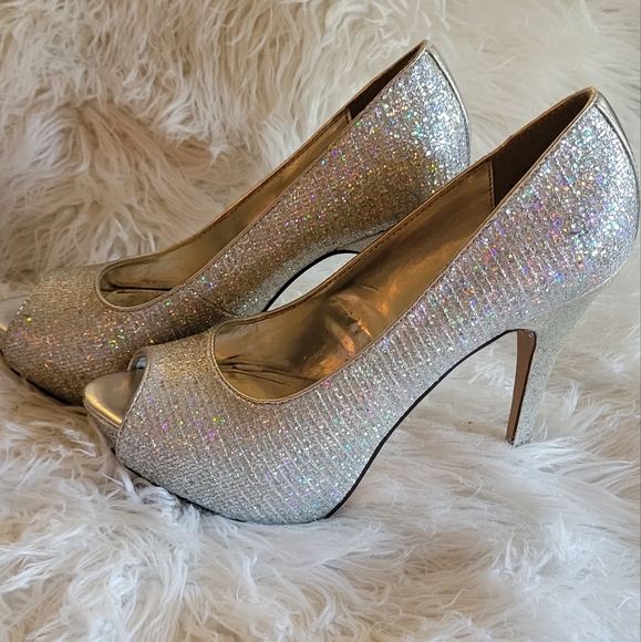Worthington Silver Sparkle Peep Toe Heel - Picture 5 of 6